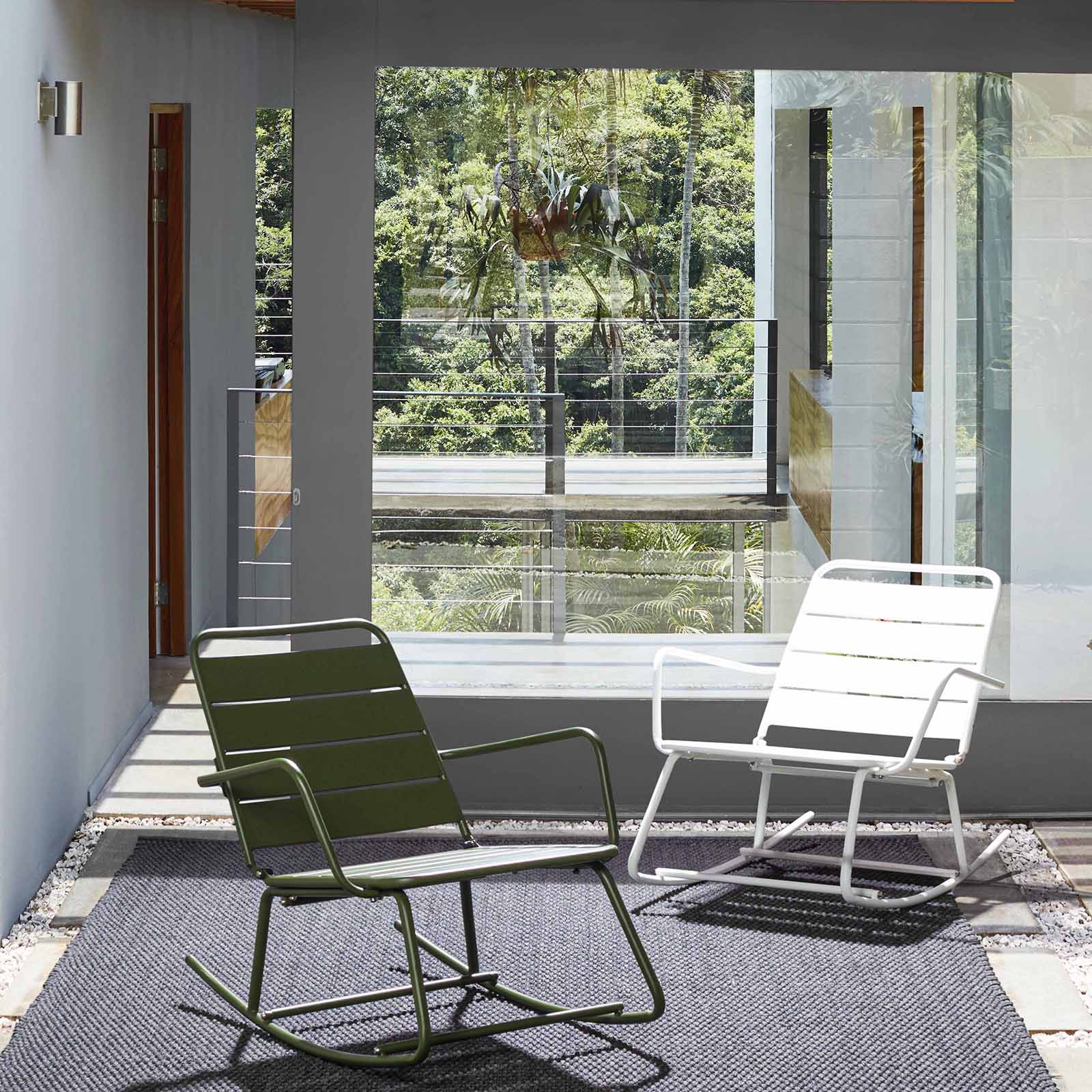 Fauteuil à bascule de jardin 63x90x74 cm en acier blanc - LAAPS - 2