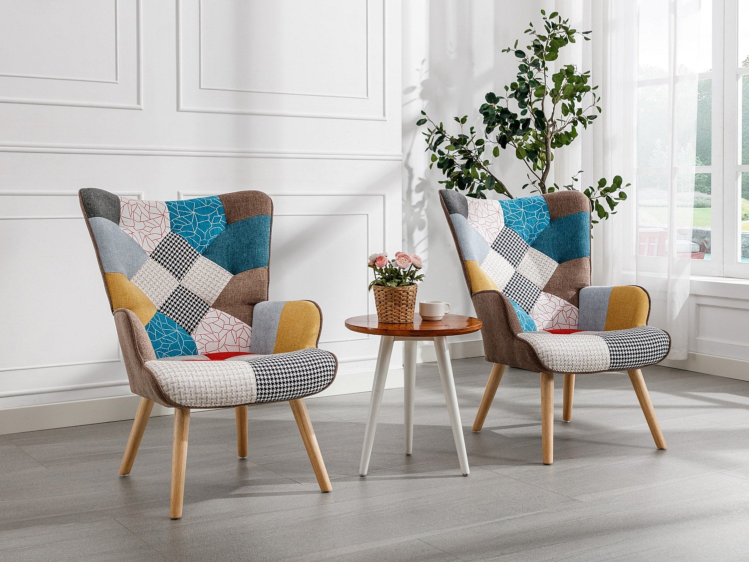 Poltrona MASHUP BLU rivestita tessuto tecnica patchwork gambe legno