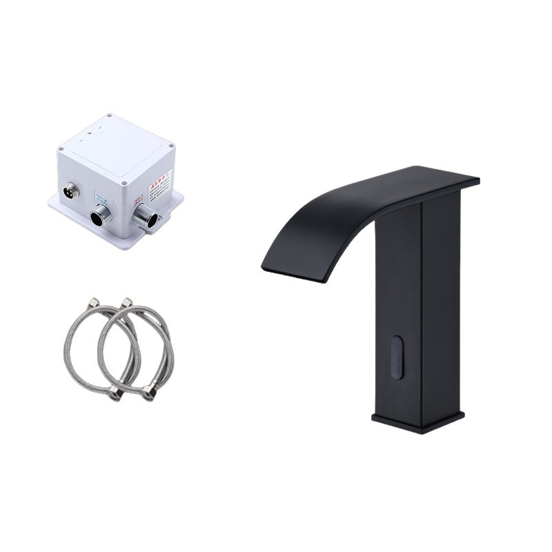 Kran z zimną wodą z czujnikiem podczerwieni, czarny automatyczny kran umywalkowy (tylko zimna woda)