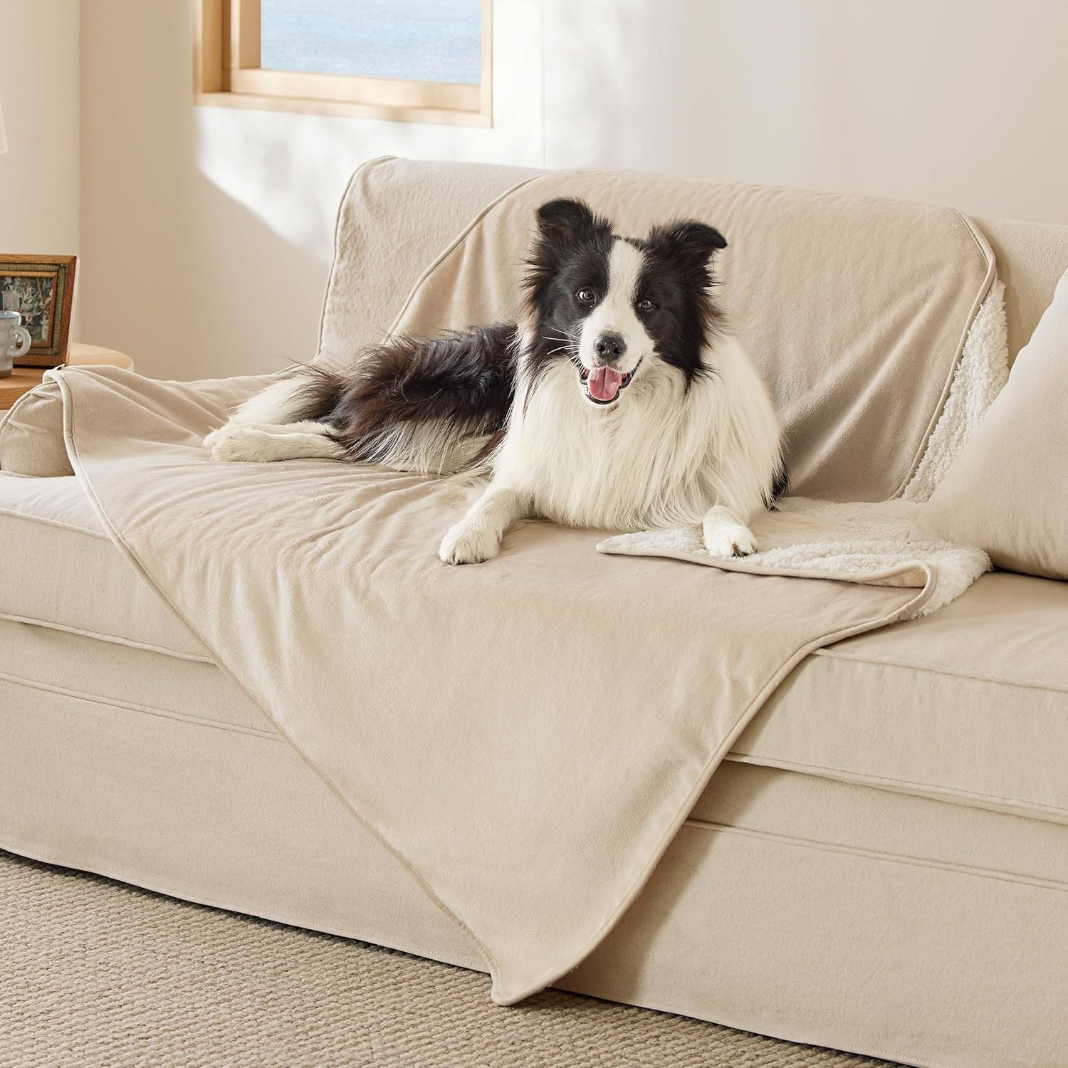 Housse de canapé imperméable pour canapé 3 places, 1 pièce, housse de protection antidérapante pour meubles avec fond élastique (gris) | Leroy Merlin