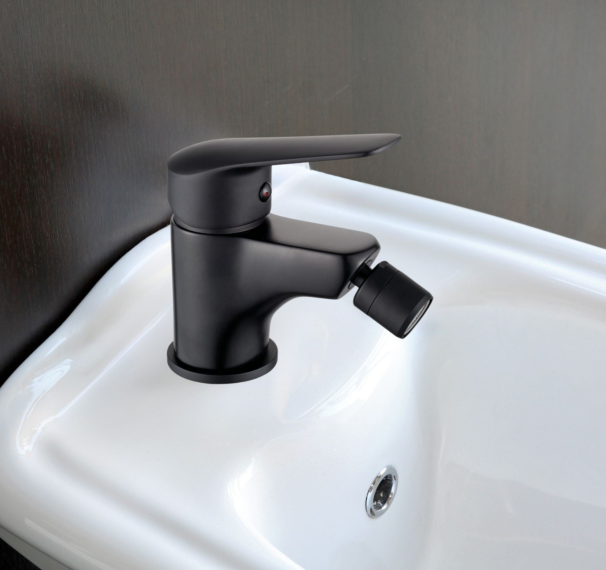 Rubinetto bidet monocomando nero opaco design moderno e funzionale Deante BORO BMO_N30M - Nero opaco - 3