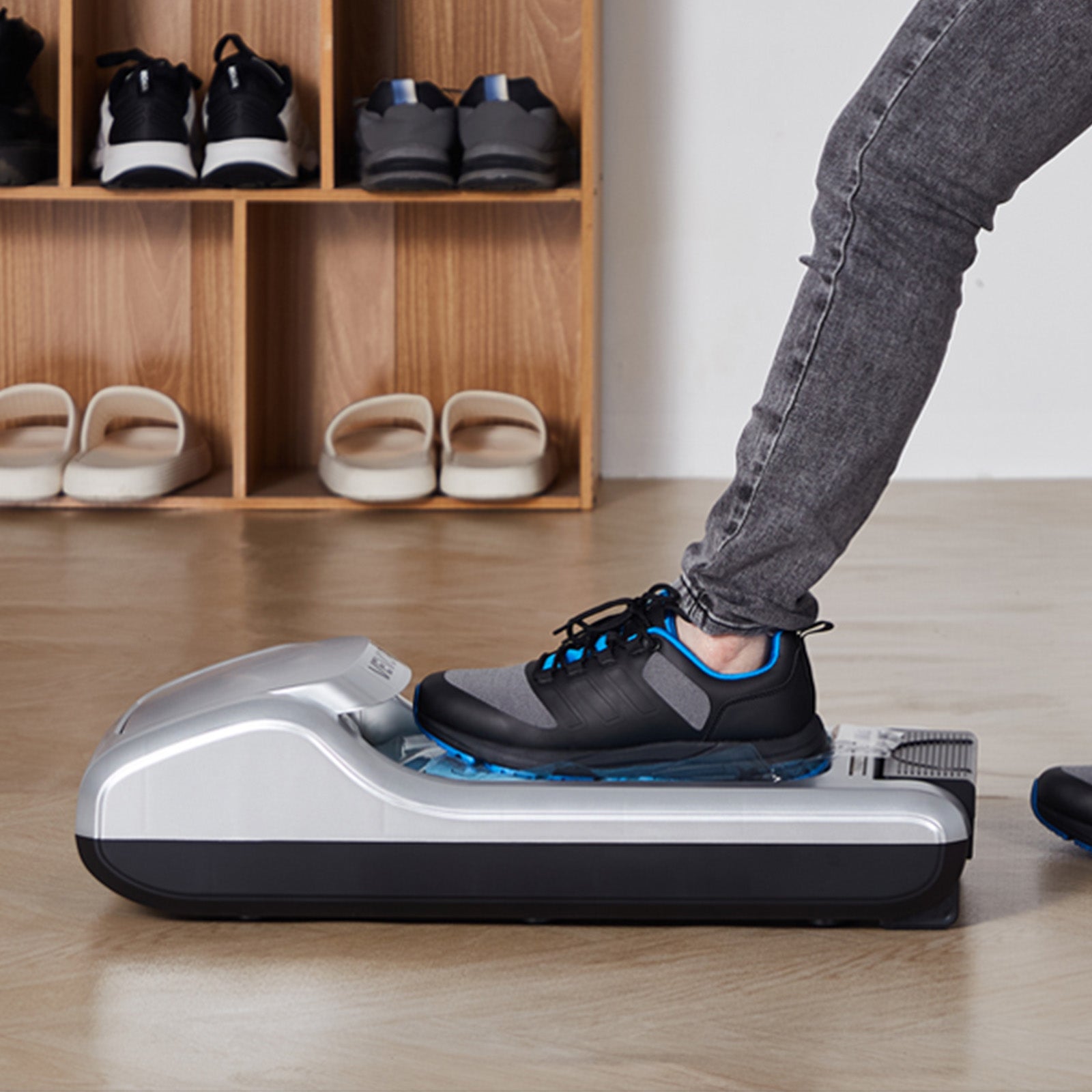 Distributeur Automatique VEVOR Couvre-Chaussures,avec 600 Pièces Membranes Jetables Antidérapantes,Pointure Jusqu'à 43,Pour Maison,Bureau,Argent - 8