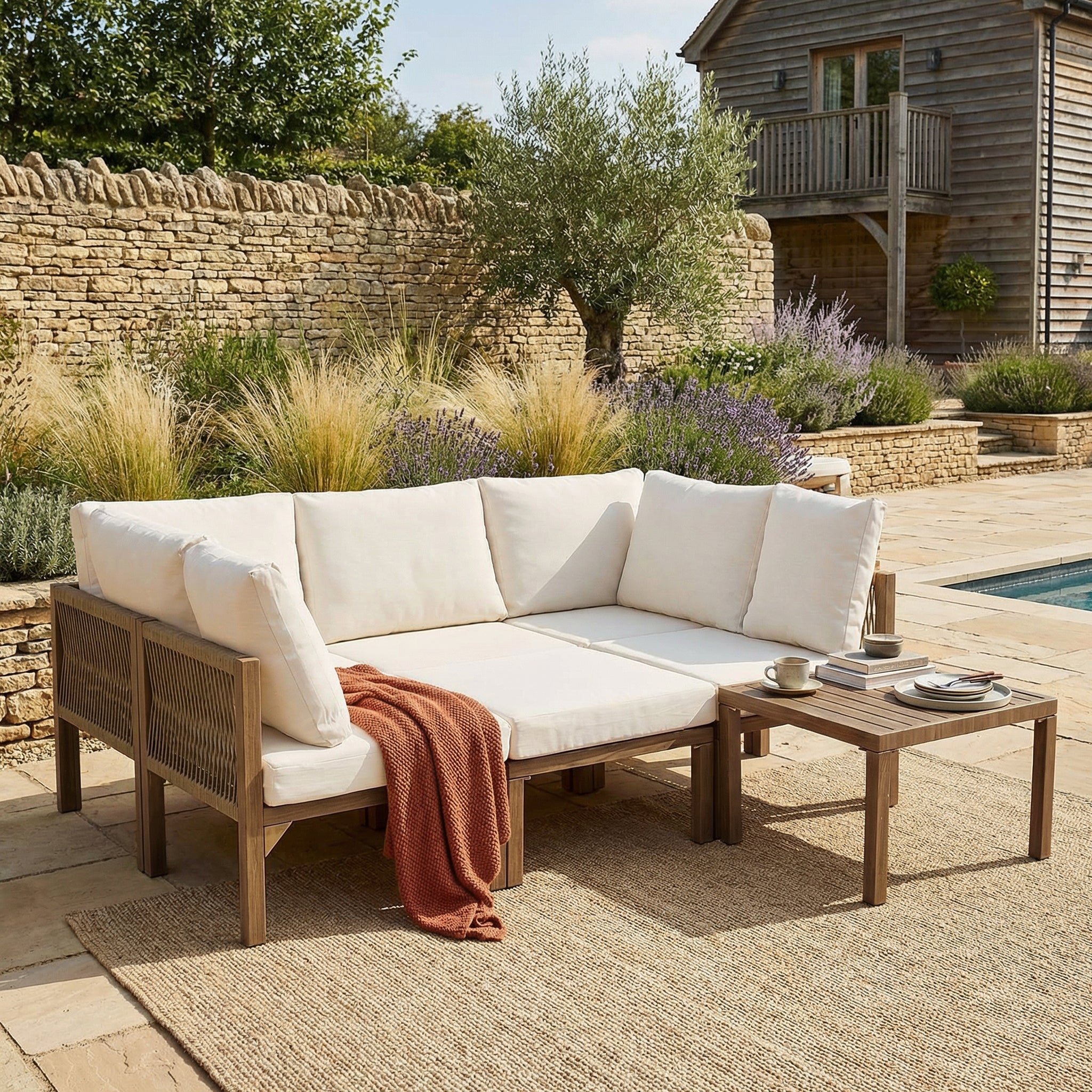 Salon de jardin modulable 6 places avec table basse carrée et pouf - 240 x 180 x 84 cm - Fer galvanisé et polyester - Beige - 4