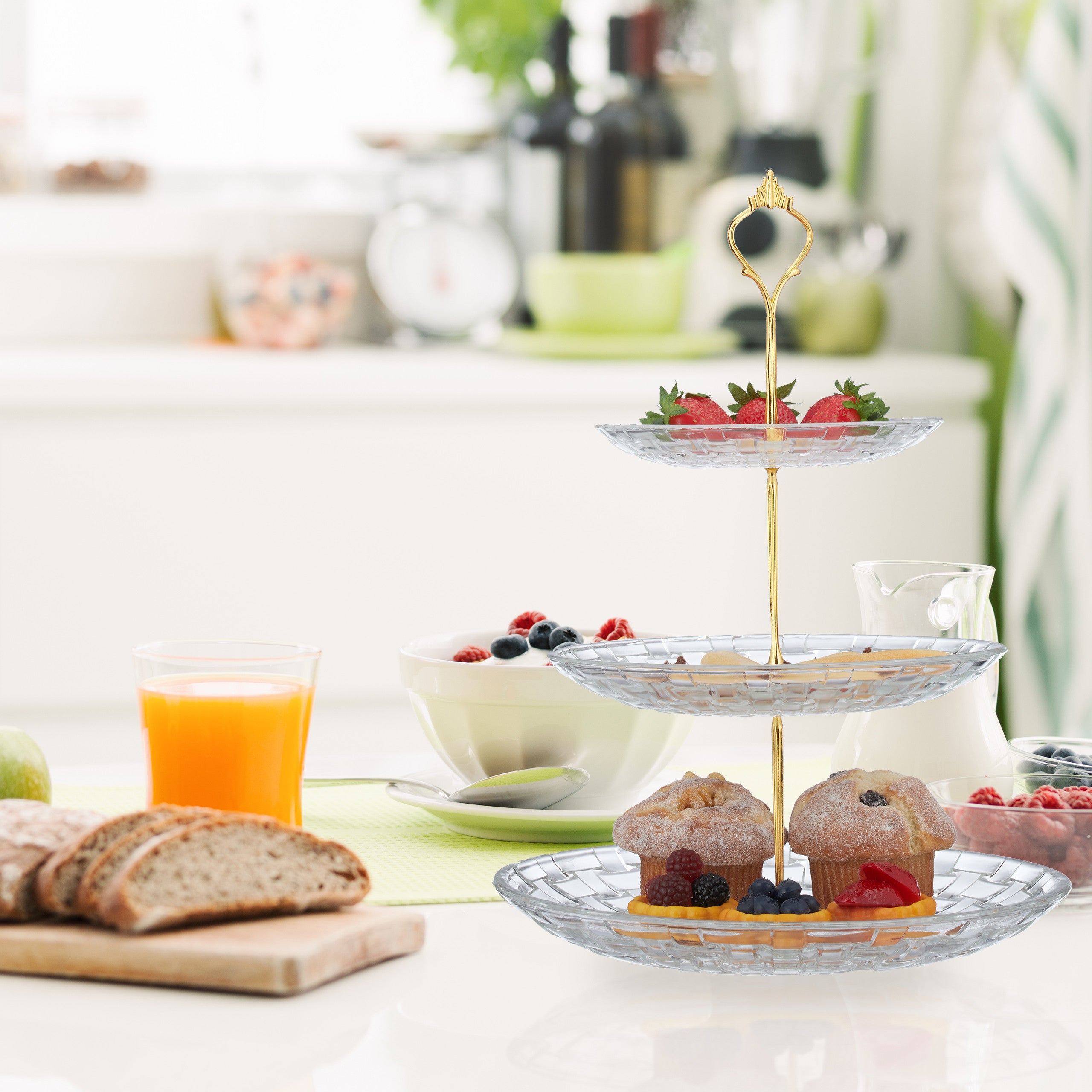 Soporte Para Tartas Y Frutas De 3 Pisos Relaxdays - Vidrio Y Hierro Dorado, Con Asa, Ideal Para Postres Y Aperitivos