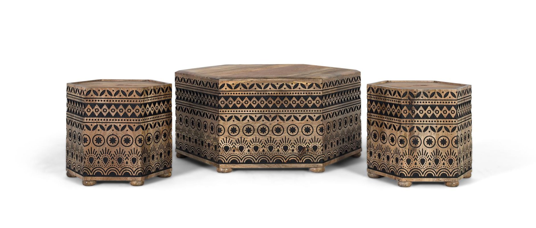 Zestaw podstaw stołowych oraz 2 stołki sześciokątne i geometryczne