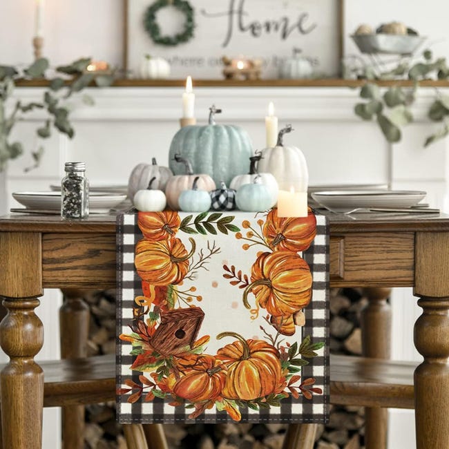 Tavolo A Tema Autunnale Con Foglie Secche Coni Verdure Frutta Secca E Zucca 872147 52445