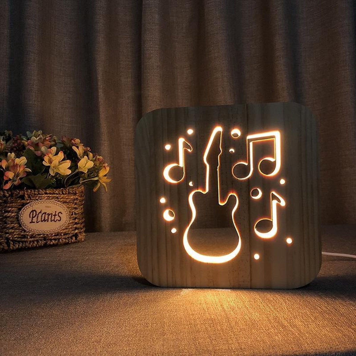 Lampă de masă / lumină de noapte din lemn, LED, figurină chitară și note muzicale