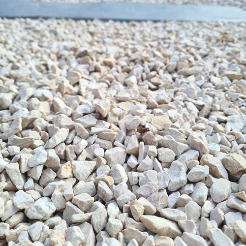 Sac de +/- 400 kg = 5M² Gravillons calcaire blanc 6/10 - 2