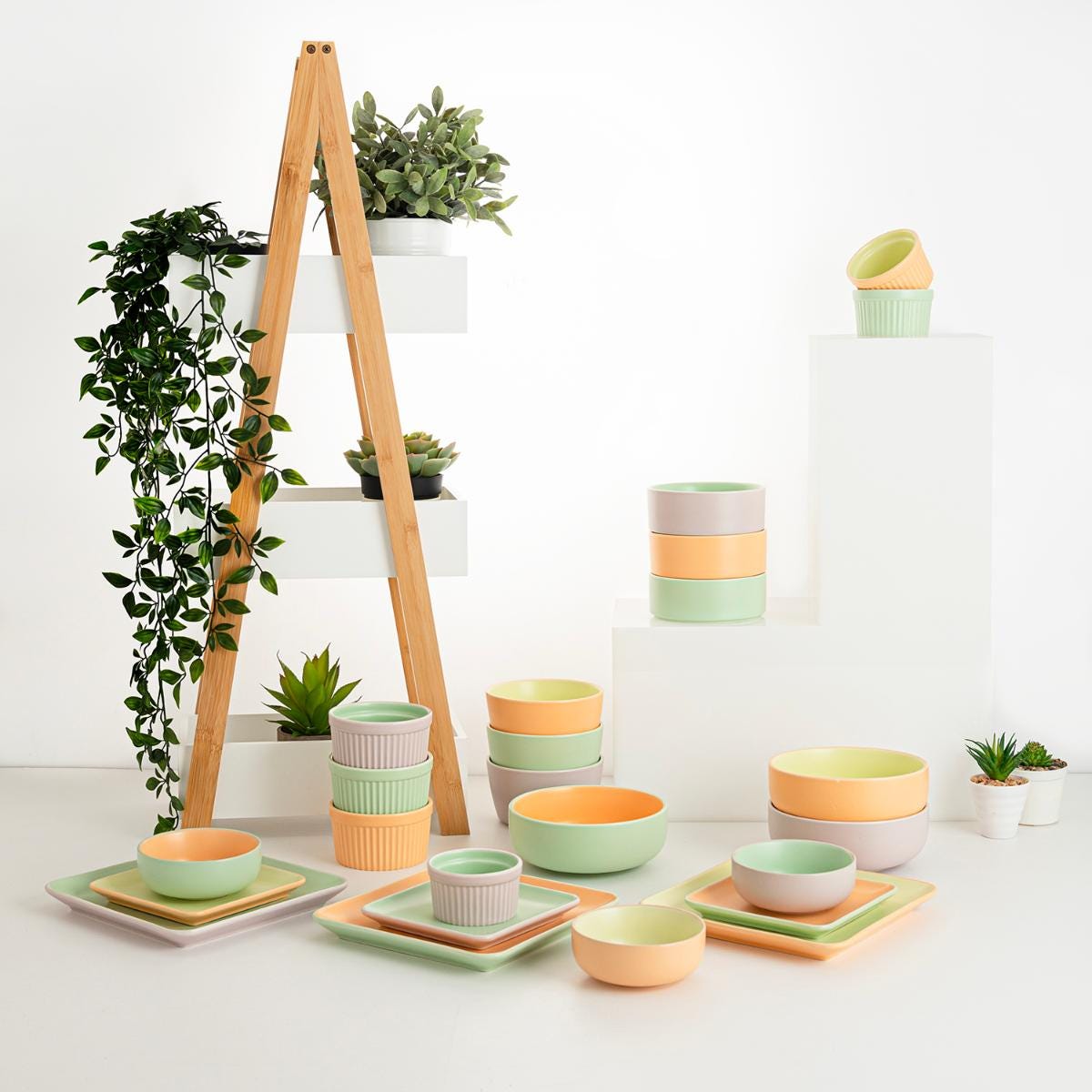 Bondeja BANDEJA CUADRADA SURTIDA PORCELANA | Leroy Merlin