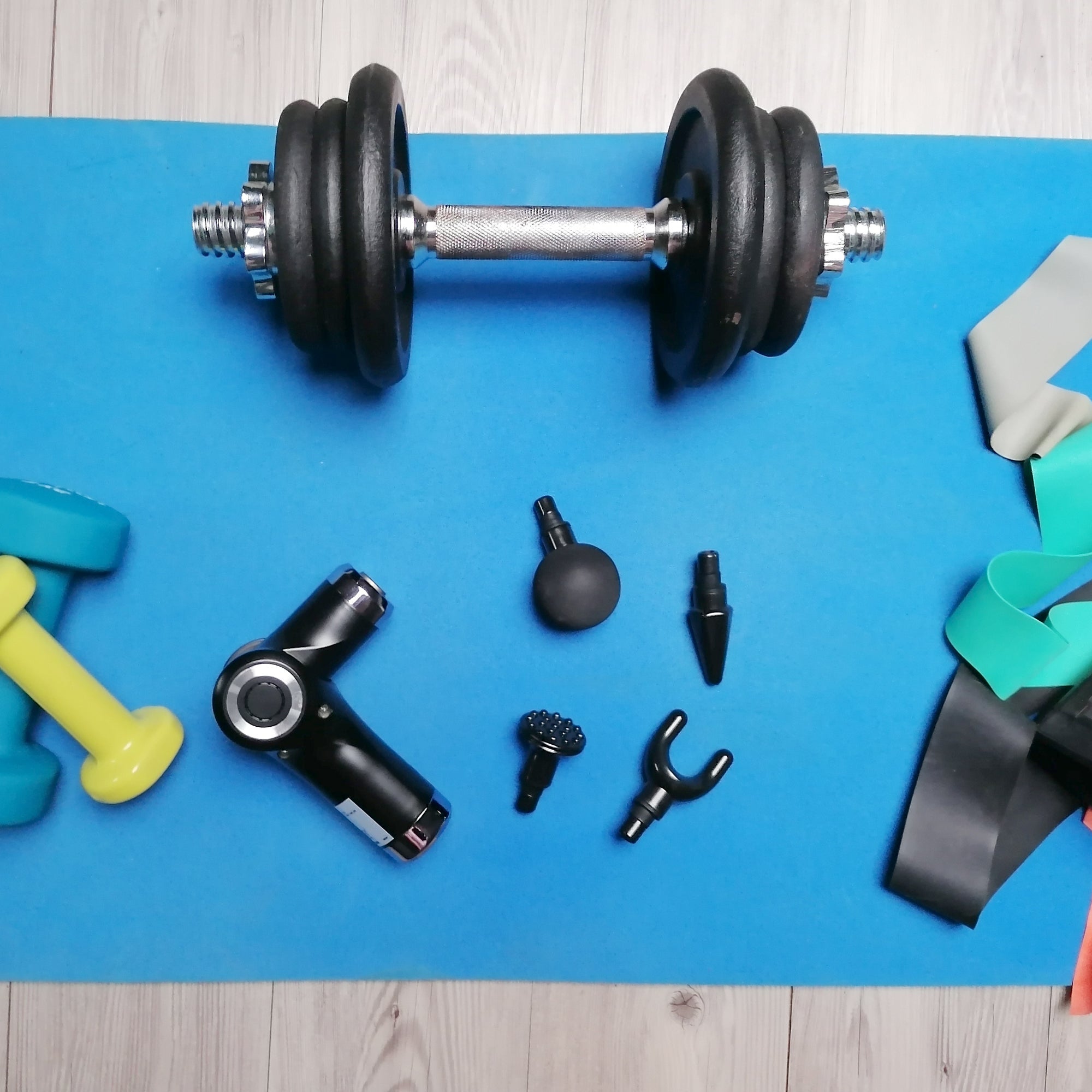 FISHTEC - Pistola massaggio, 420 g, 4 testine, 4 velocità 1600-3200 tpm, batteria 1800 mAh, 400 min, USB, Ø 4,3x20,5 cm, muscoli - 6