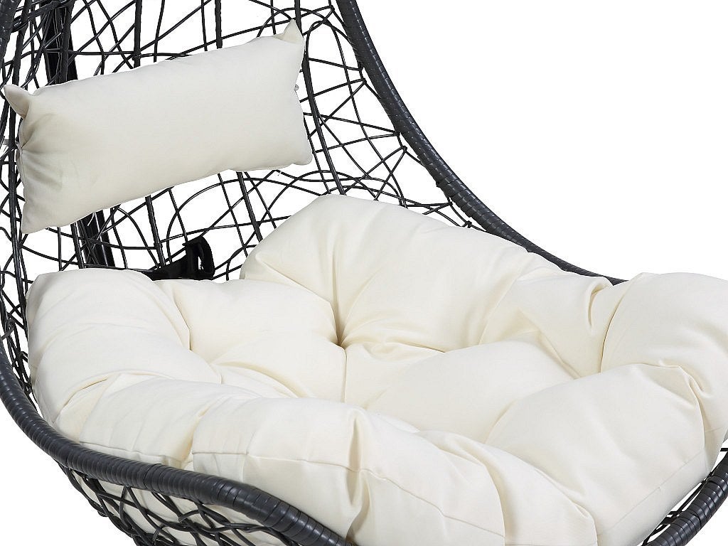 Fauteuil suspendu en résine tressée - Noir avec coussins blancs - OROSI de MYLIA - 7