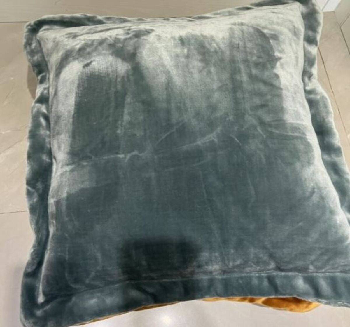 ATMOSPHERA CREATEUR D'INTERIEUR - Lancio di flanella coccoloso giallo