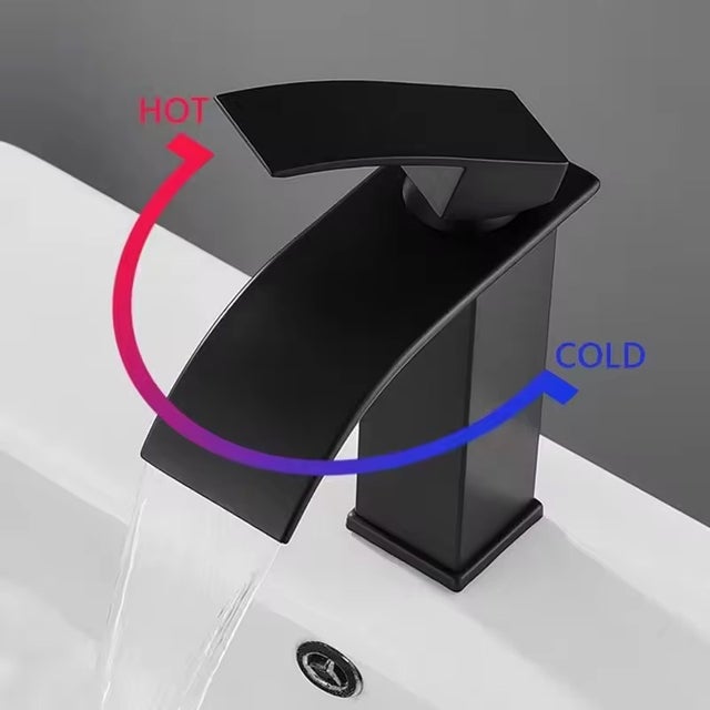 Rubinetto da bagno a cascata corto (taglia: corta), nero, in acciaio inox, per acqua calda e fredda, con beccuccio a cascata a maniglia singola.