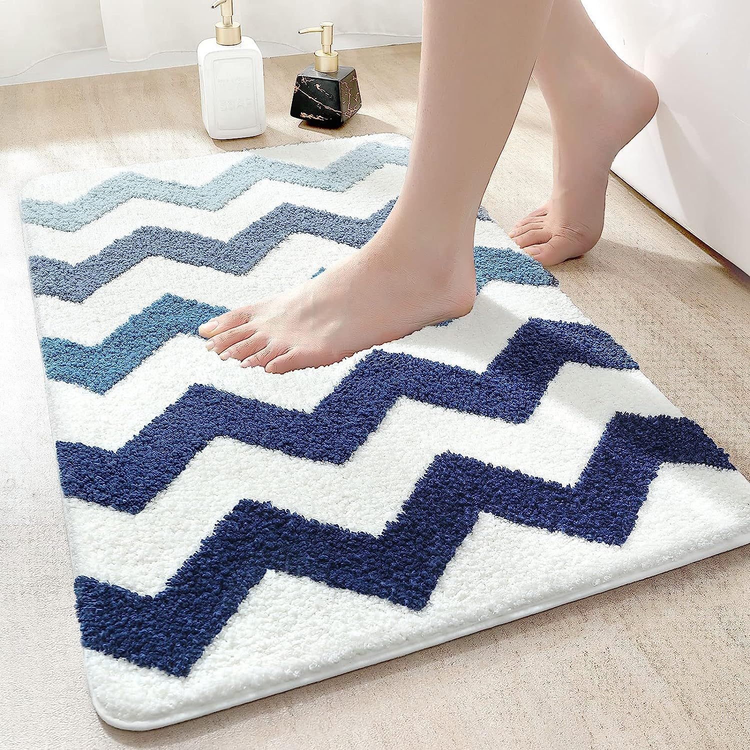 Mata łazienkowa antypoślizgowa z wzorem falistym, 40 x 60 cm, niebieska, supermiękka, nadaje się do prania w pralce, t