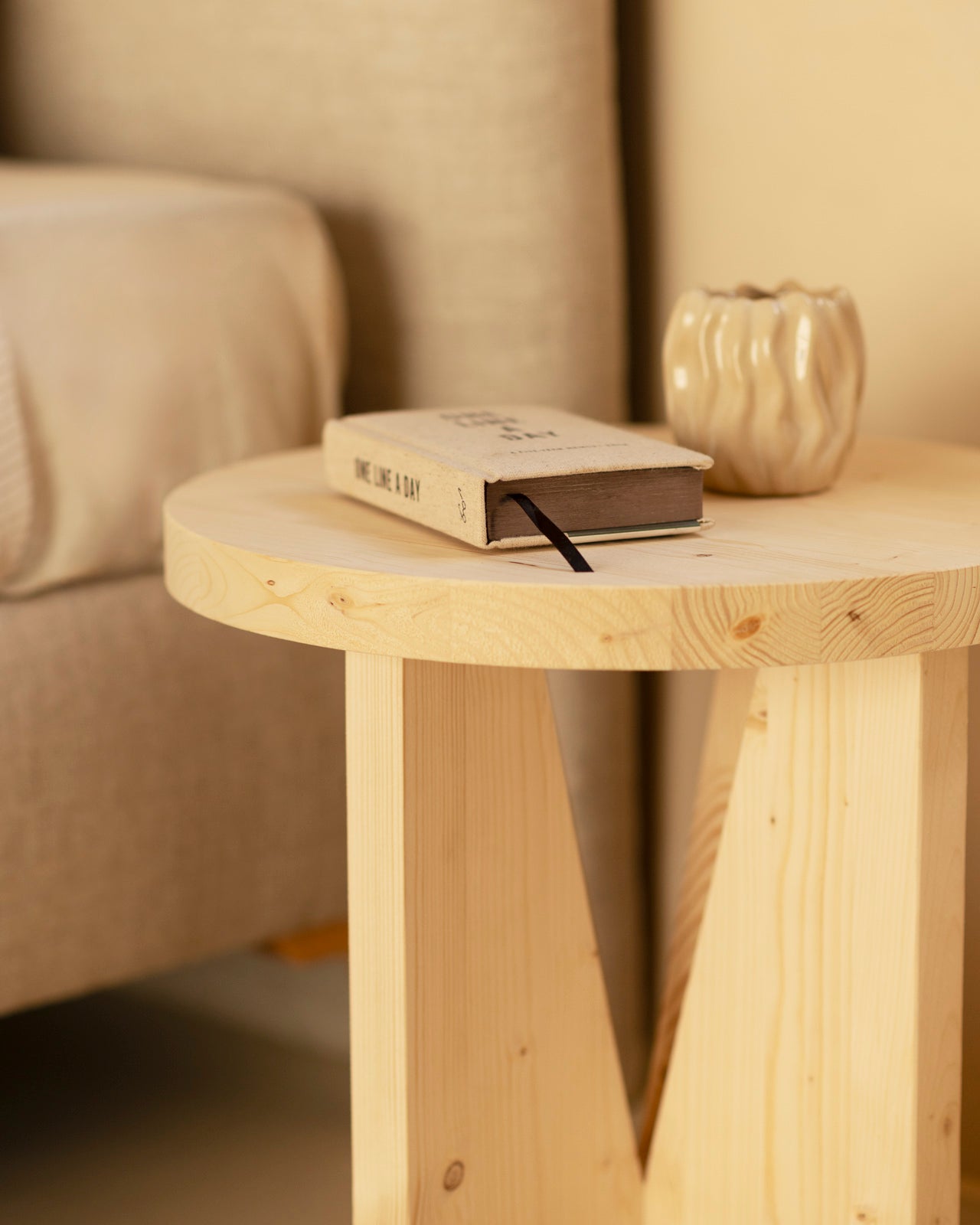 VEGA - Table de chevet en bois en ton beige de 40x40cm - DECOWOOD - 6