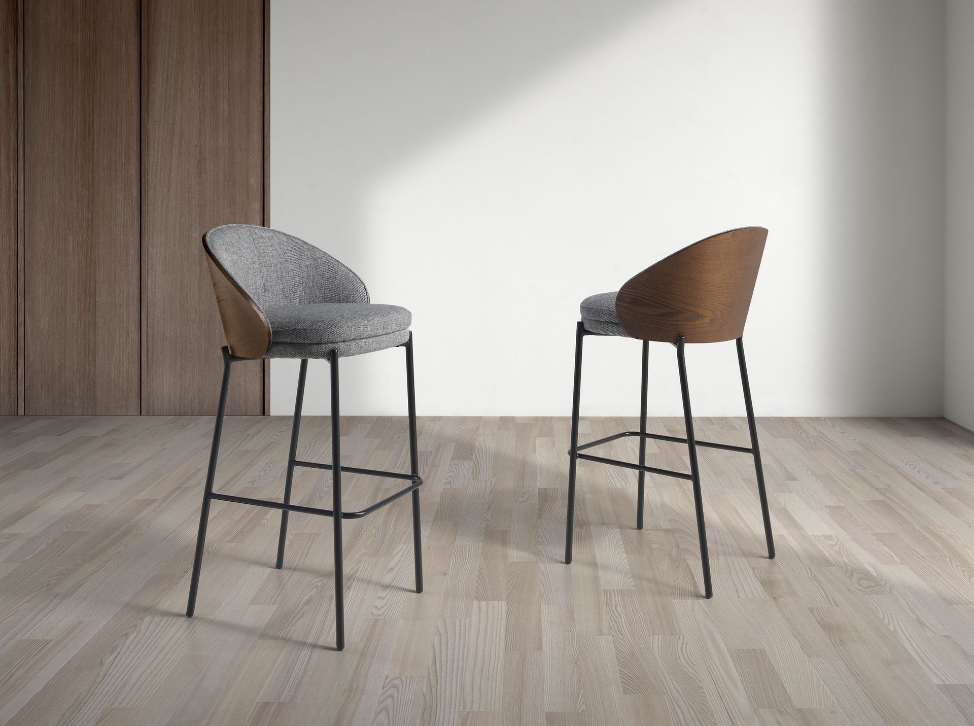 Tabouret en rotin et velours brun 51 x 50 x 95 - 3