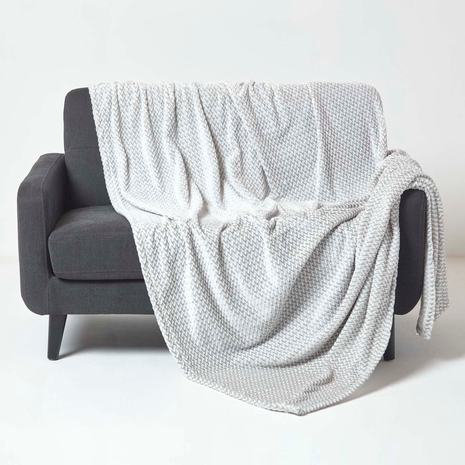 Homescapes Plaid Polaire Gris Mora à motif chevrons, 200 x 230 cm - 2