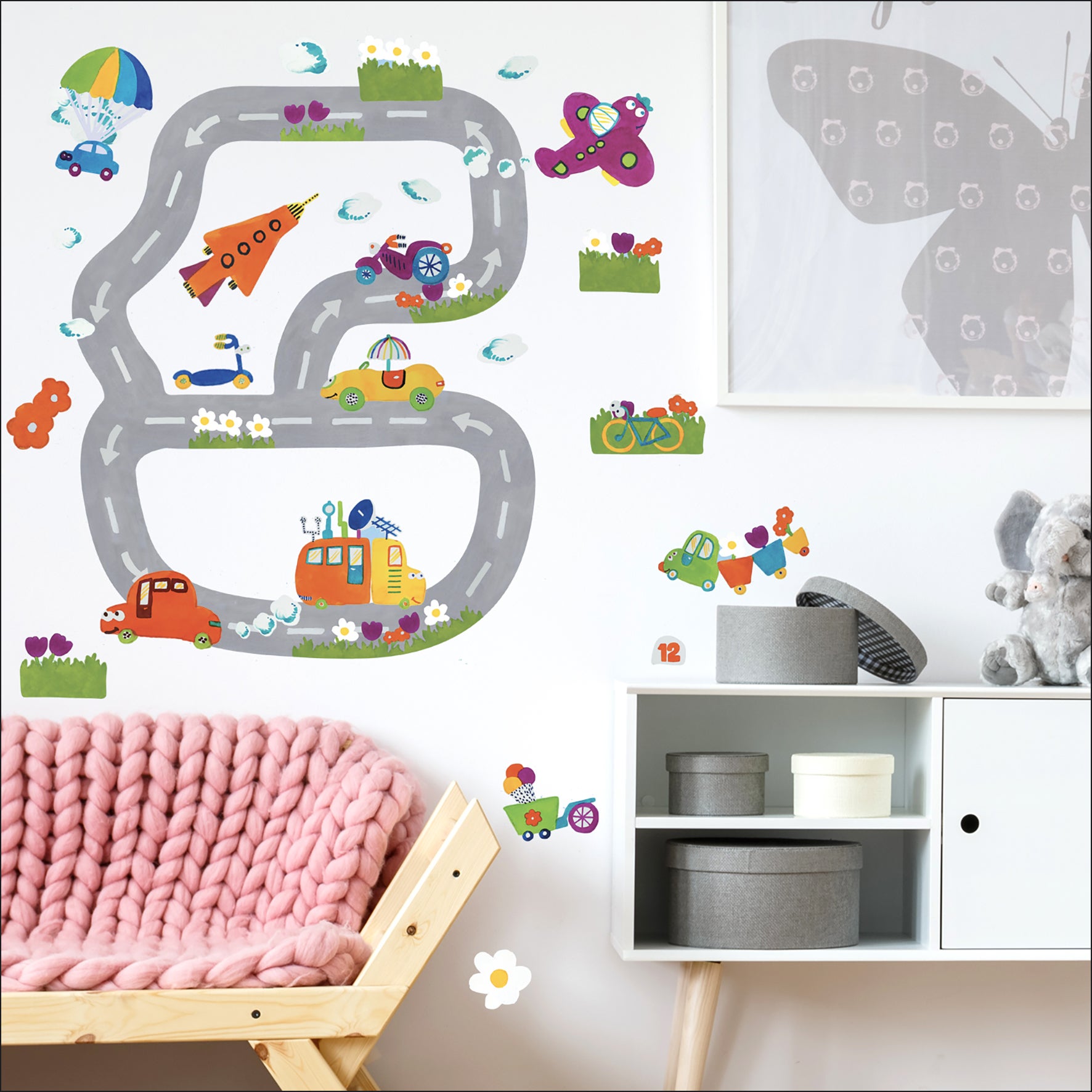 Adesivi Murali Auto Da Corsa 3D – Macchina Che Sfonda Il Muro, 2 Fogli 30x90 Cm, Per Camerette Bambini