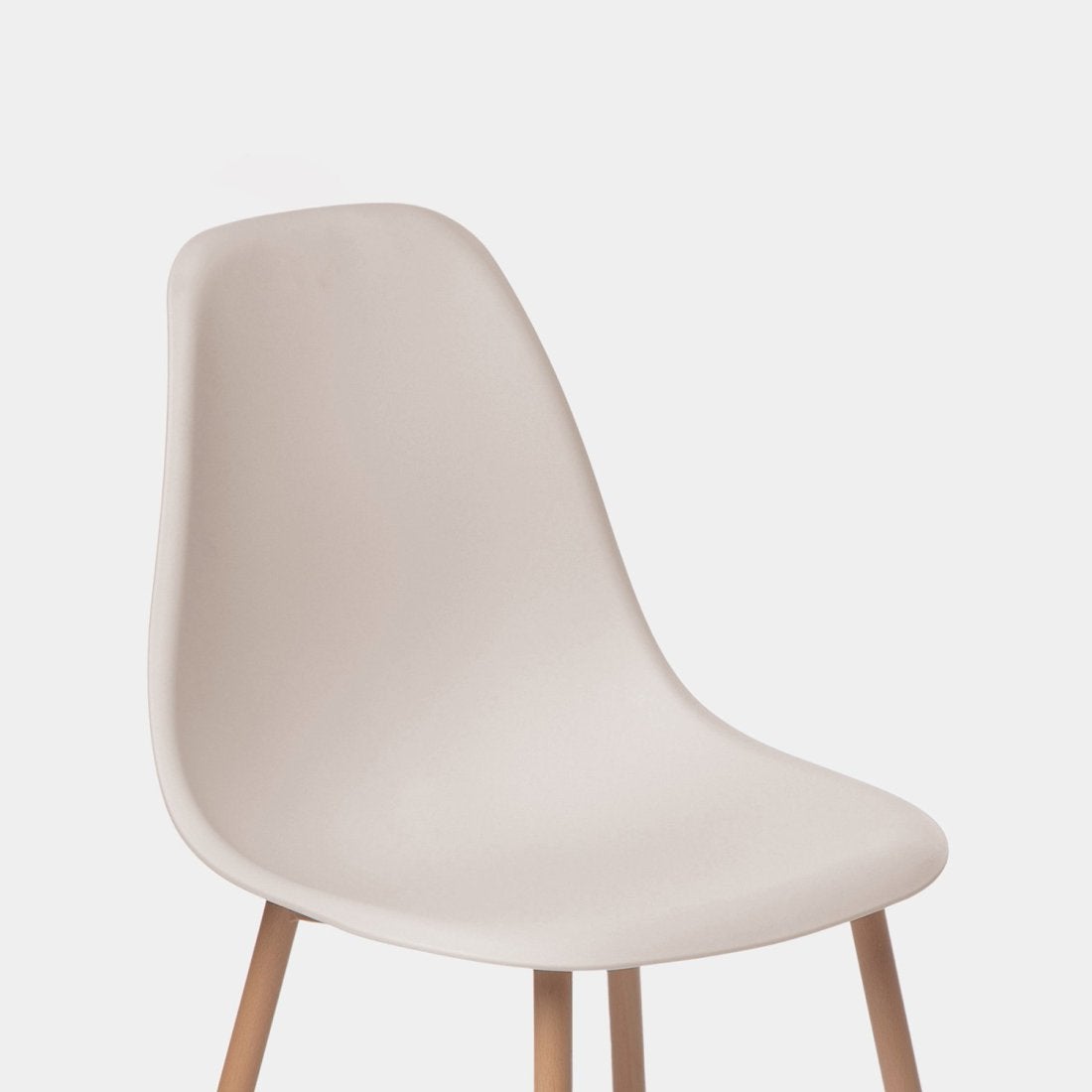 Set 6 sedie in polipropilene beige con gambe naturali Nina - 9