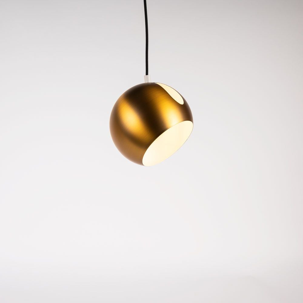 Boule à Facettes Disco 6 Pouces Avec Télécommande - Moteur Rotatif 5-9 RPM, 24 LED RGB USB Ou Batterie