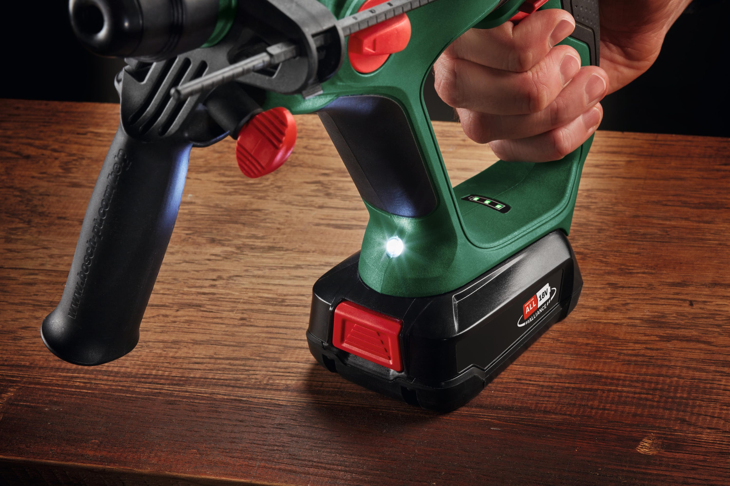 Młotowiertarka akumulatorowa BOSCH UniversalHammer 18V + 1 akumulator 4Ah - 3