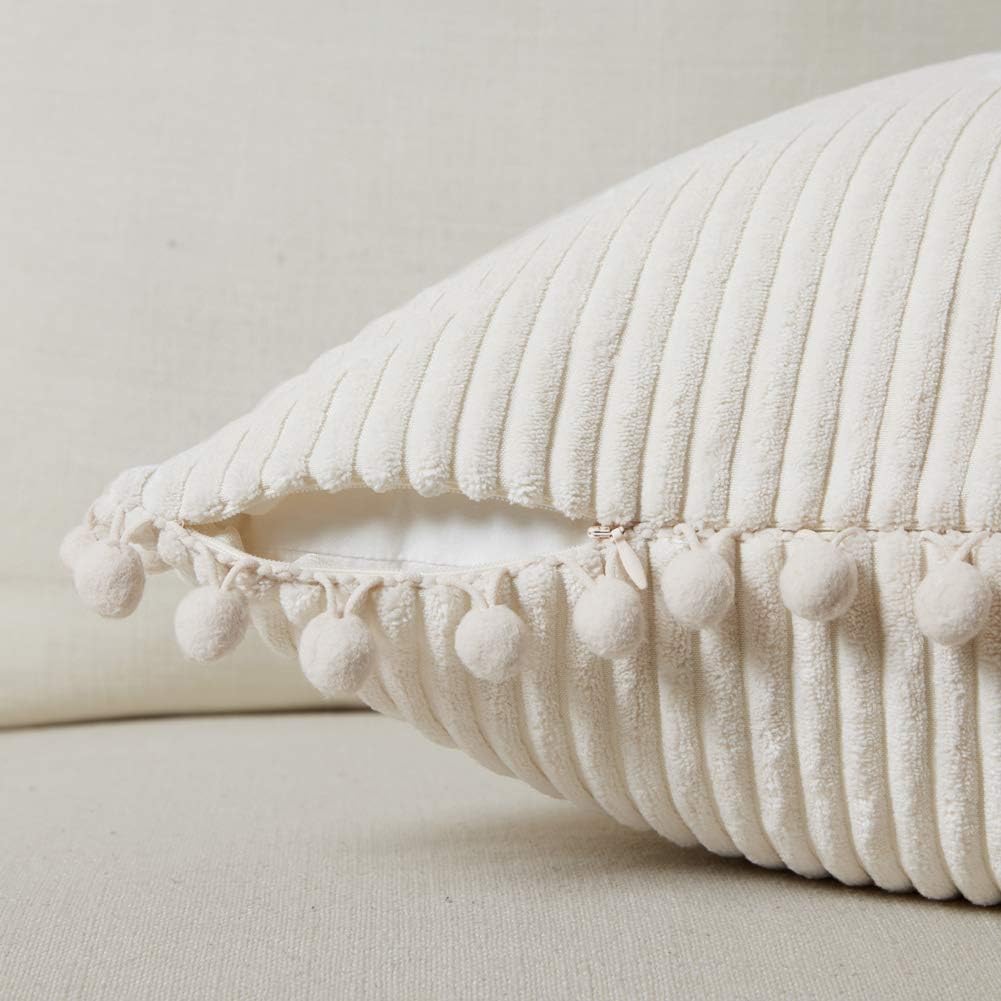 Lot de 2 housses de coussin décoratives bohèmes avec pompons, en velours côtelé doux et uni (45 x 45 cm, crème) - 3