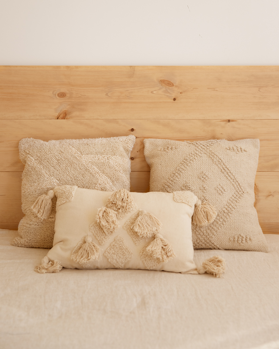 FLANDES - Cabecero de cama de madera maciza en tono roble medio de 160x80cm - DECOWOOD - 5