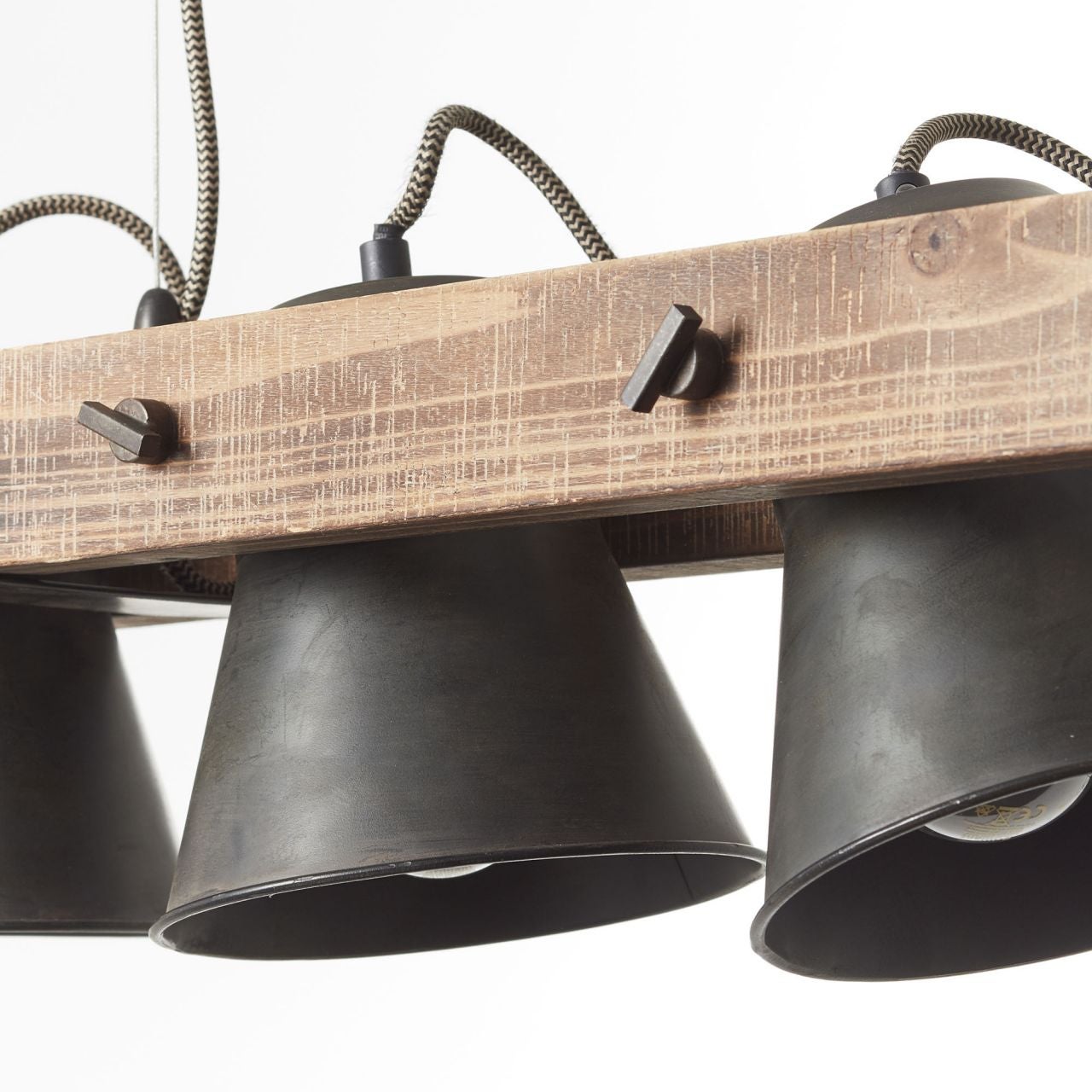 Lampa BRILLIANT, zawieszenie Baker 4-płomienne czarne / kolor drewna, 4x A60, E27, 40W, drewno ze zrównoważonej gospodarki leśnej (FSC) - 9