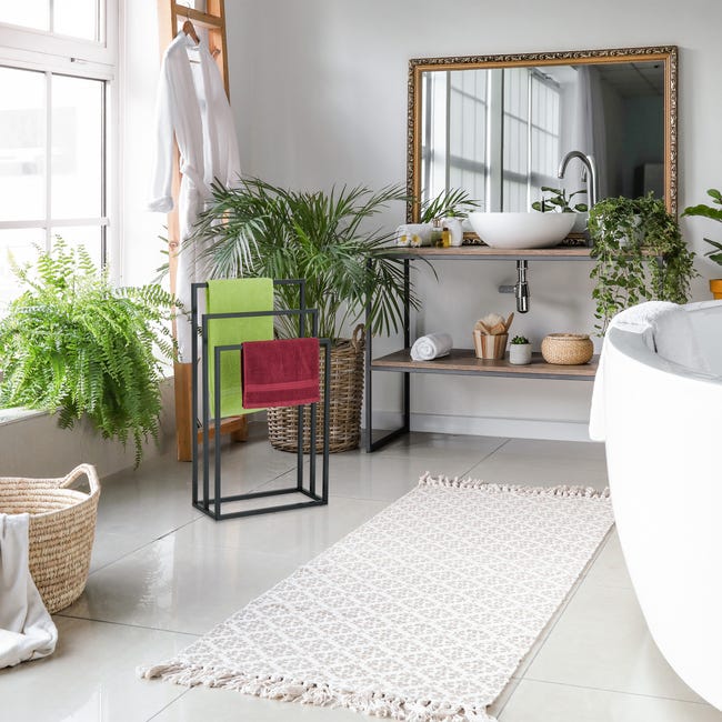 Piantana Portasciugamani Relaxdays - 3 Bracci, Acciaio Nero, 82.5x46x21 Cm, Senza Trapano - Foto 13