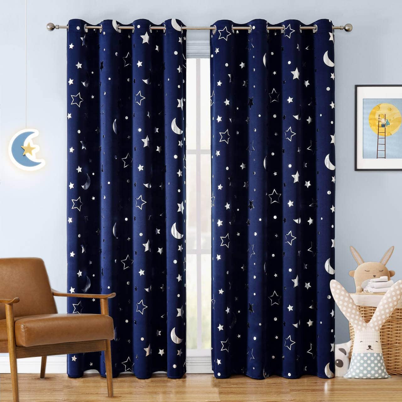Zasłony zaciemniające w 100% z motywem gwiazd w kolorze granatowym - 2 panele 132x214 cm, z wbudowaną izolacją termiczną