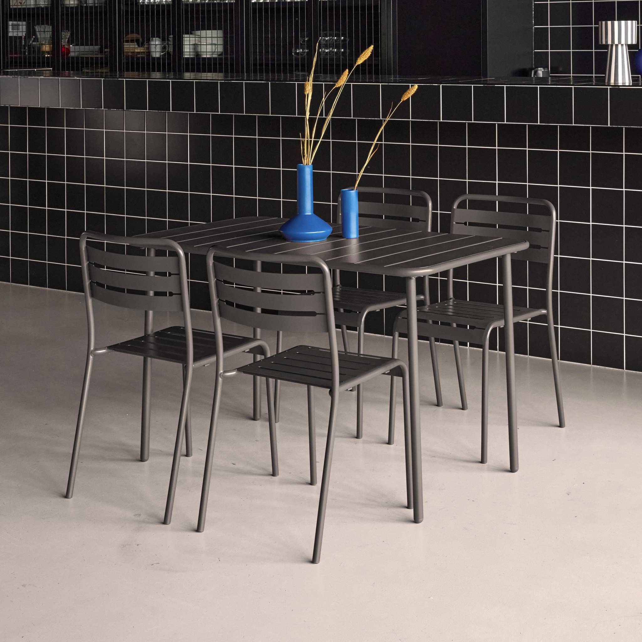 Table de jardin métal + 4 assises anthracite en acier. Amelia. 120 x 70 x 72.5 cm AMÉLIA - 4