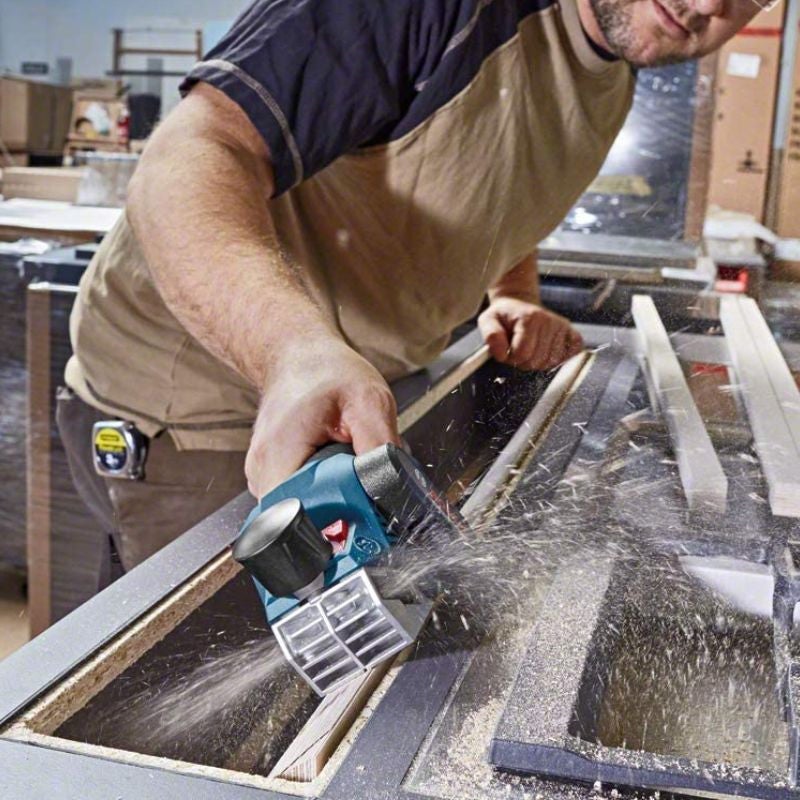 Strug 12 V (tylko produkt) z ostrzami strugarskimi GHO 12 V-20 PROFESSIONAL - BOSCH 06015A7002 - 2