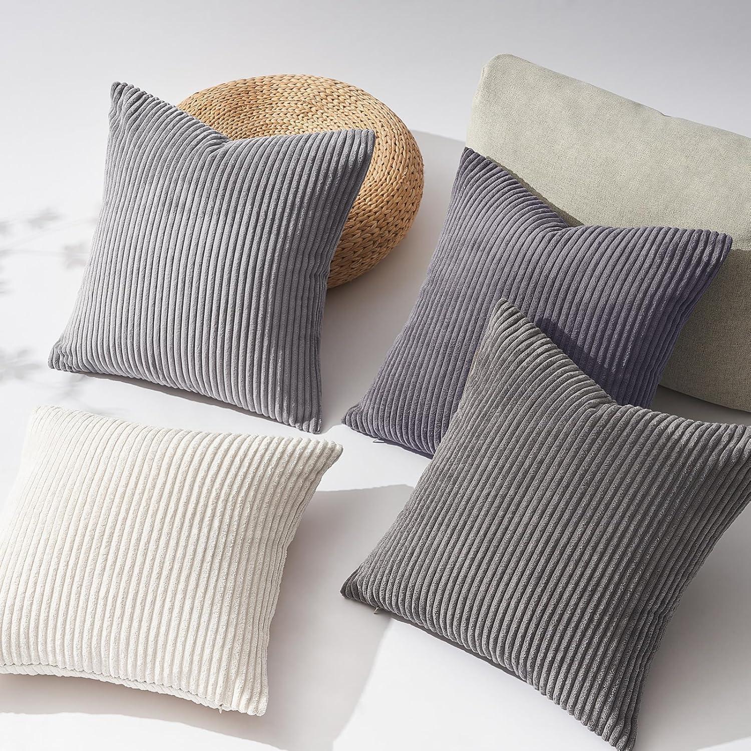Lot de 4 housses de coussin 45x45 cm en velours côtelé gris dégradé ...