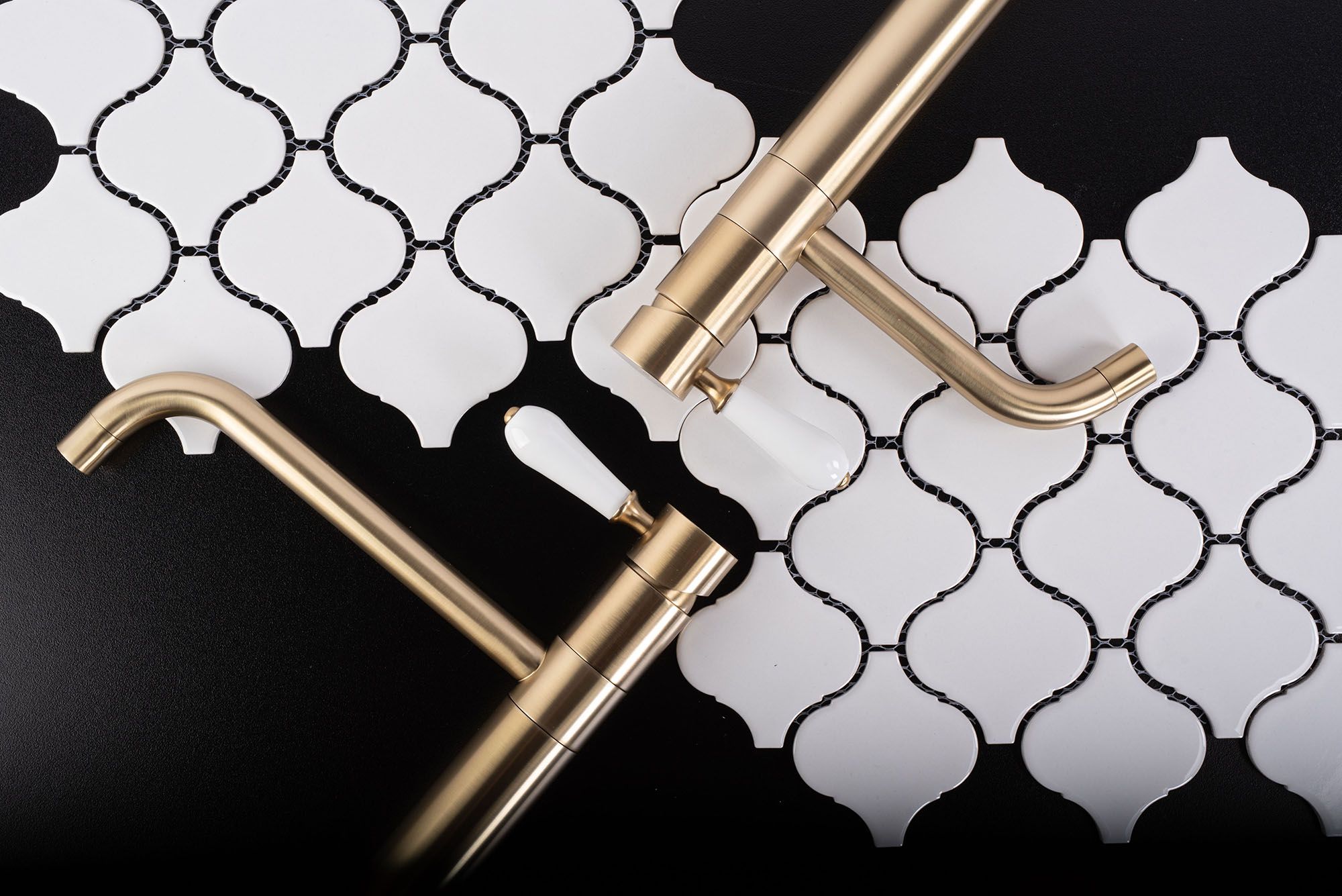 Bateria umywalkowa Rea Serra czarna niska - 5