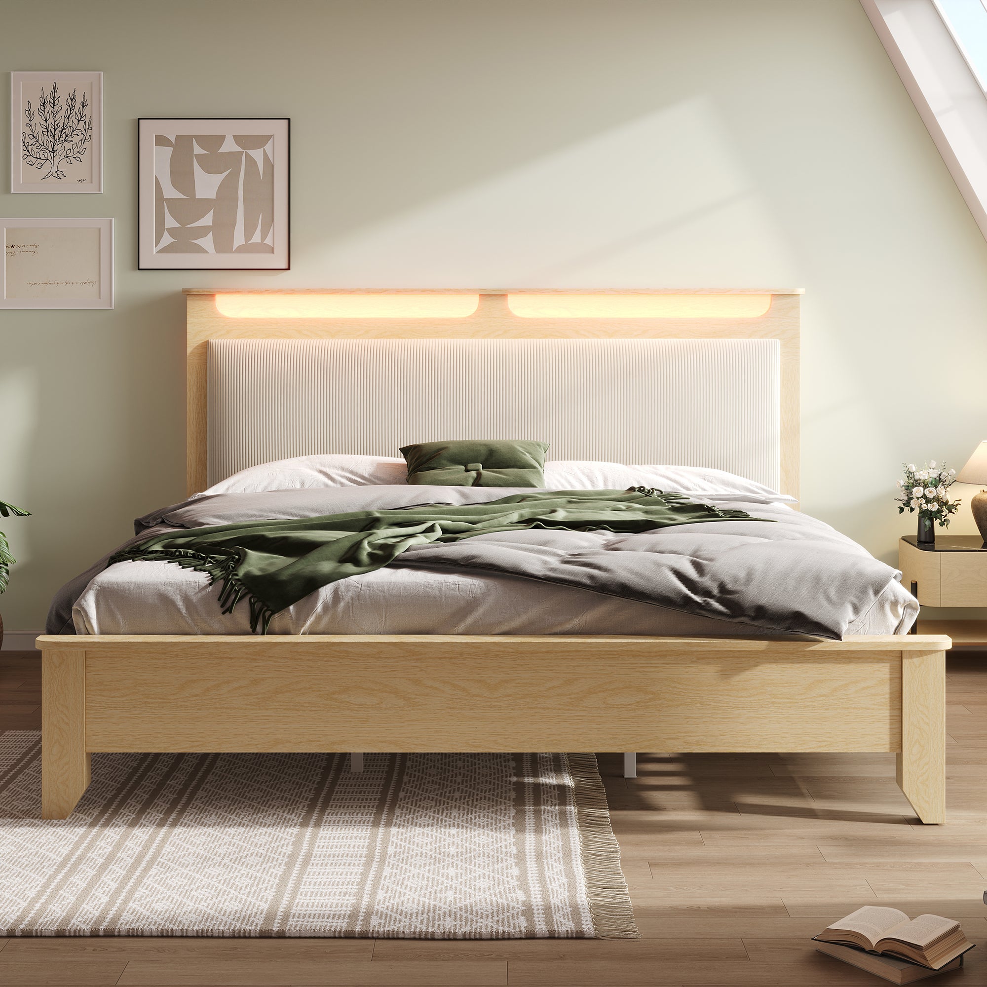 Podwójne łóżko drewniane 140 × 200 cm, z miejscem do przechowywania, oświetleniem LED i oparciem z beżowego sztruksu, kolor jasnego dębu.