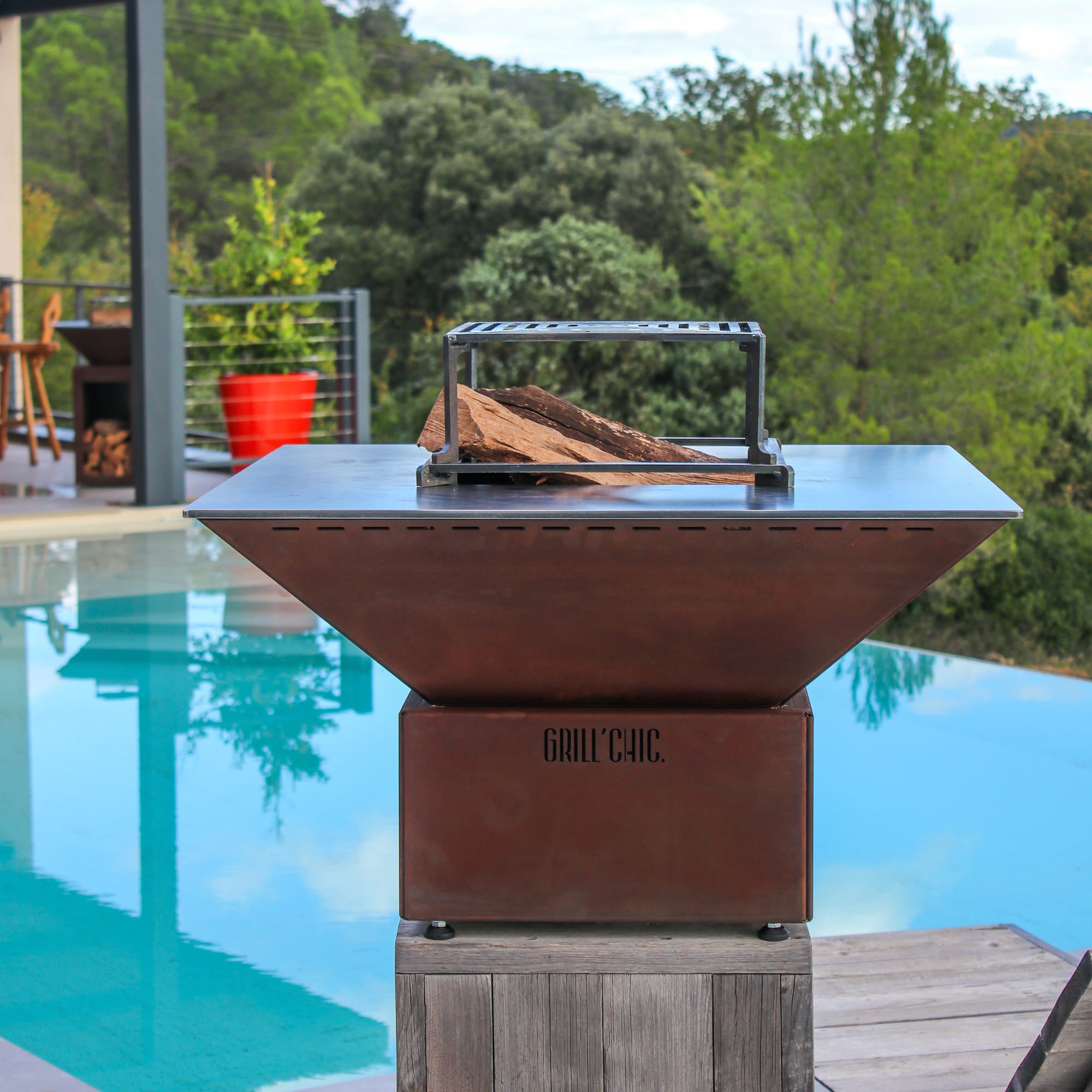 Brasero Corten Carré AUVERGNAT - Simple Cuve Avec Rangement Bois, Acier 2 Mm, Fabriqué En France