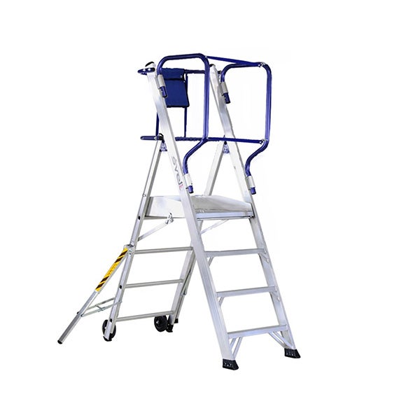 Escabeau PIRL 4 marches - Hauteur max. de travail 3.00m - Longueur pliée 2,25m - SVE-SFLY004