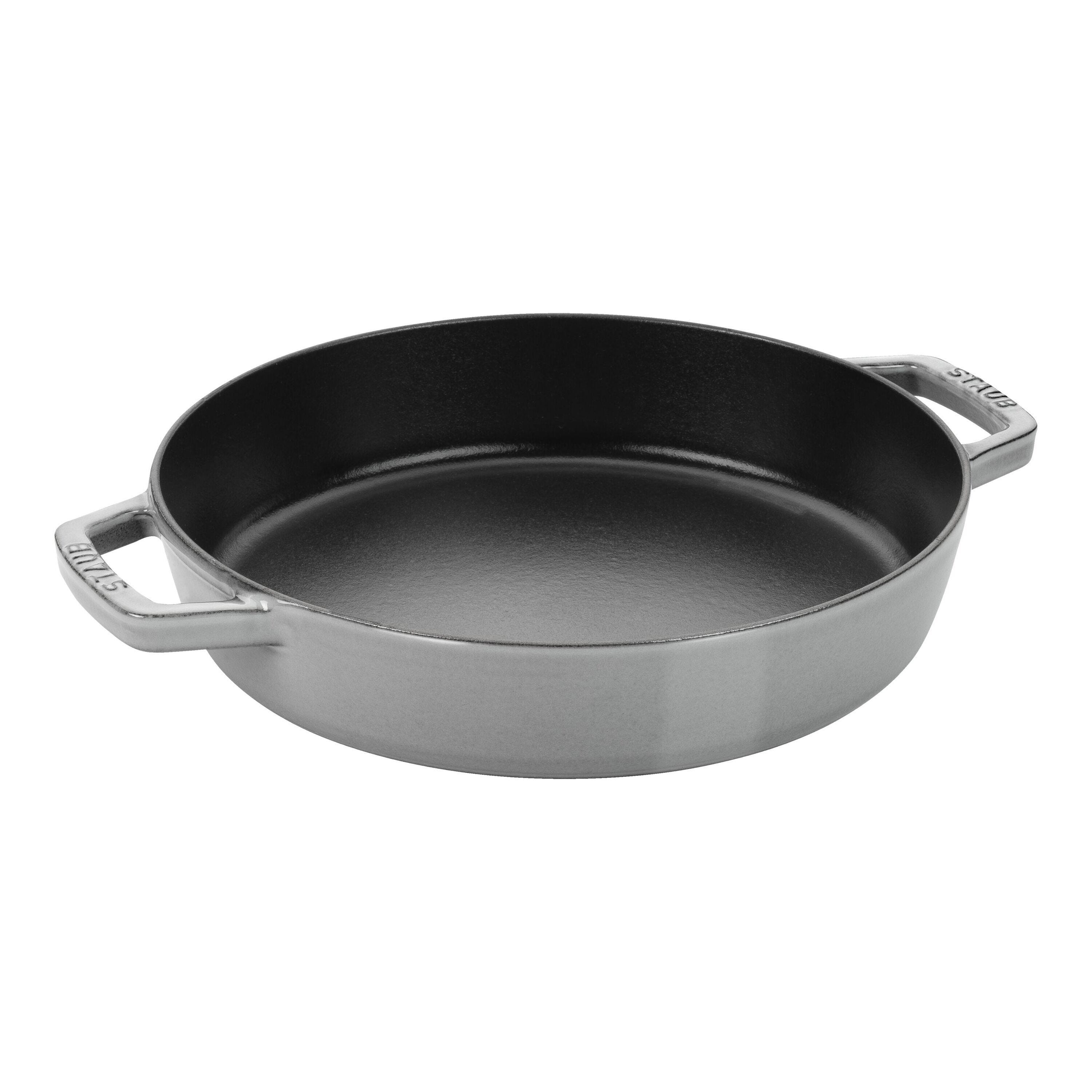 Staub 40511-660-0 Padella In Ghisa Con Due Manici - 27,5 Cm X 5,5 Cm X 29,5 Cm, Per Cotture Lente E Rosolate