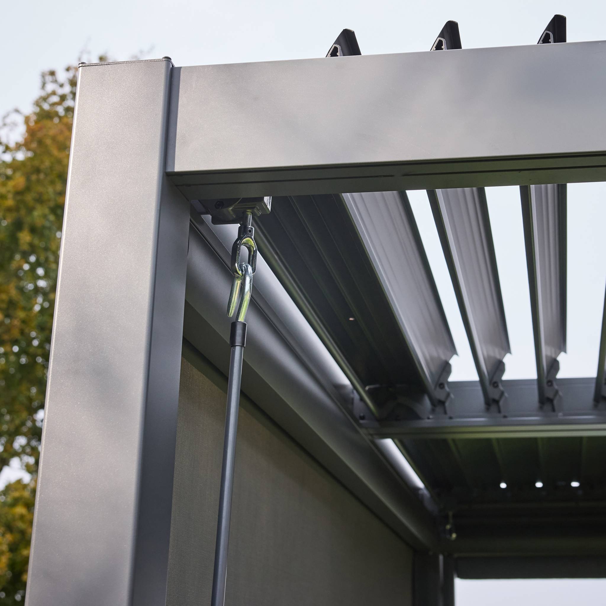 Pergola bioclimatique anthracite. aluminium et acier. 3x4m. lames orientables PALACE 4X3M - 6