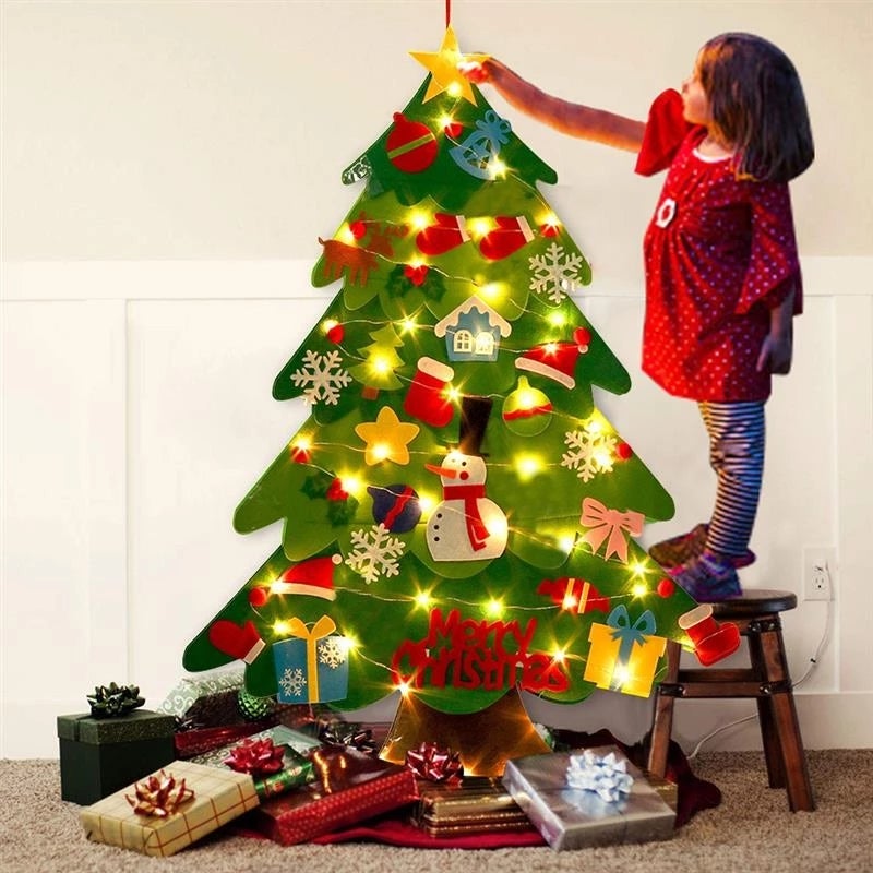 Ensemble de sapin de Noël en feutre à faire soi-même pour enfants, décoration de Noël à suspendre avec 50 LED, pour porte/mur - 2