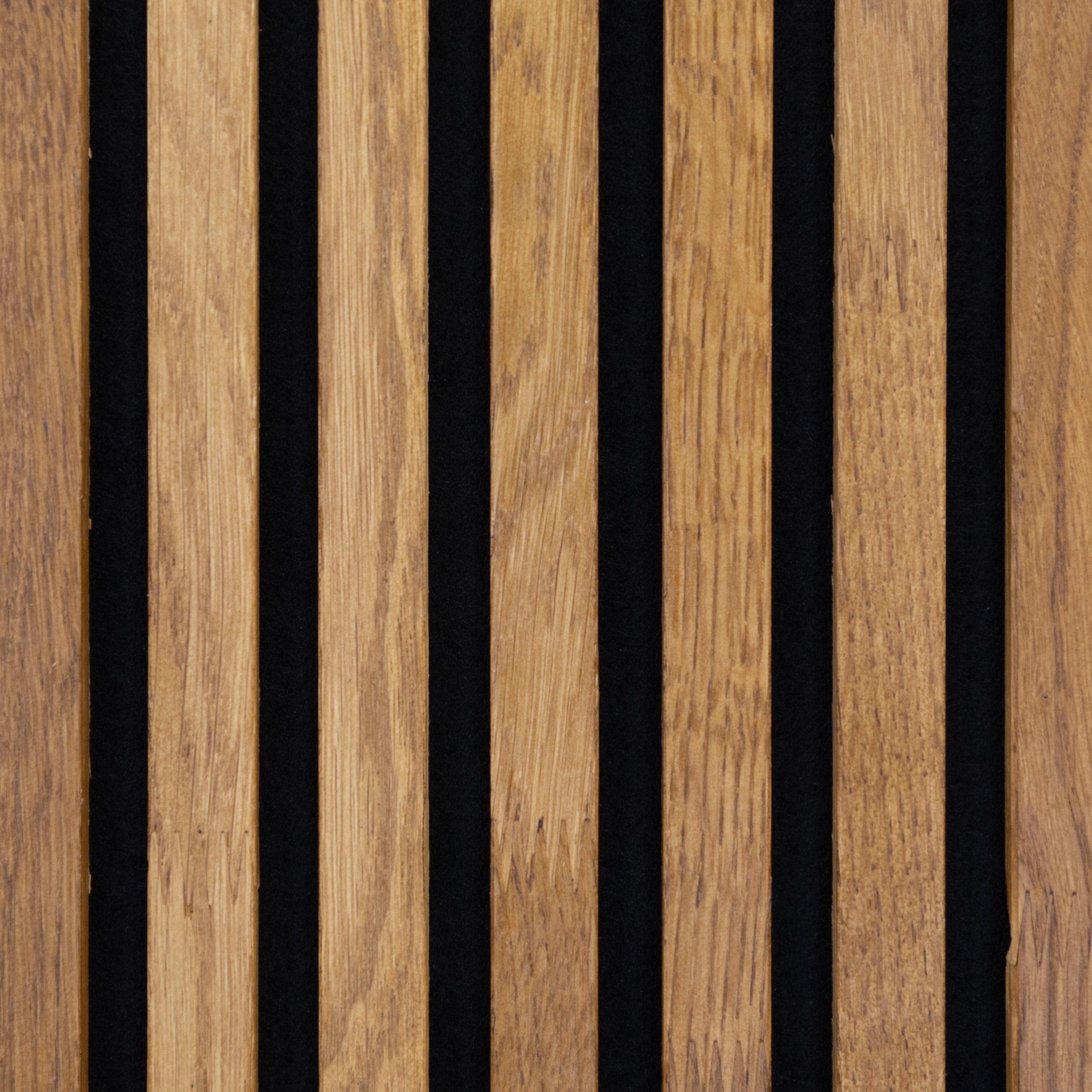 Panneau Tasseau Acoustique en Bois - Bois de Bouleau Massif - 2400x600mm - Lattes 18mm, Support en Feutre Noir - 8