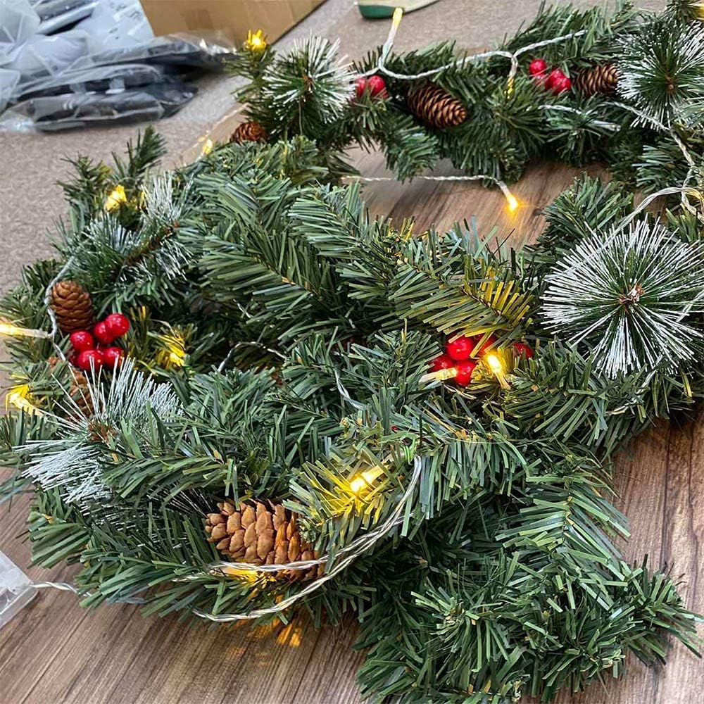 Guirnalda de árbol de Navidad artificial de 180 cm, verde iluminado con piñas y frutos rojos, ideal para decorar chimenea, puerta y escalera. - 6