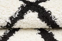 Les tapis sauvages / Tapis à motifs losanges Les tapis sauvages / Tapis à motifs losanges