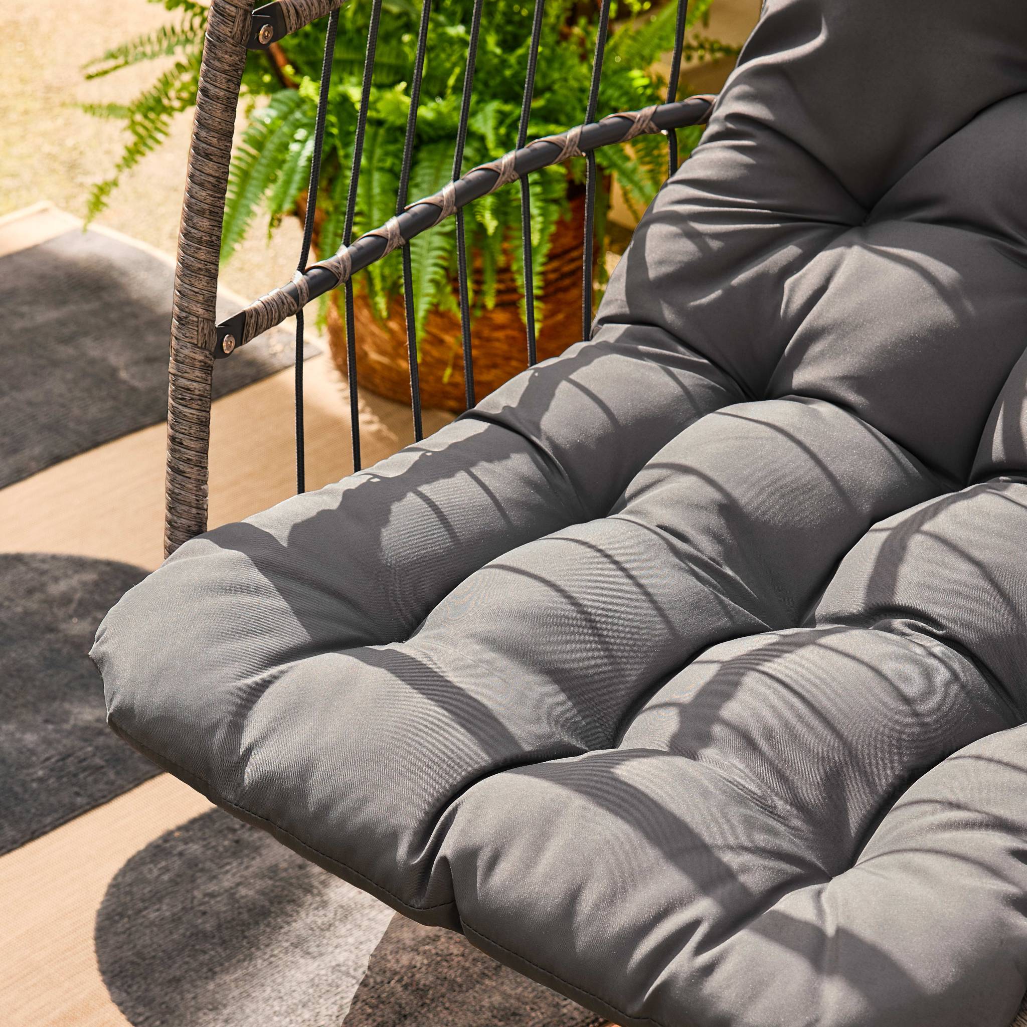 Fauteuil œuf suspendu anthracite TOSCANA acier. osier. polyester. 105 x 105 x 196 cm TOSCANA - 6