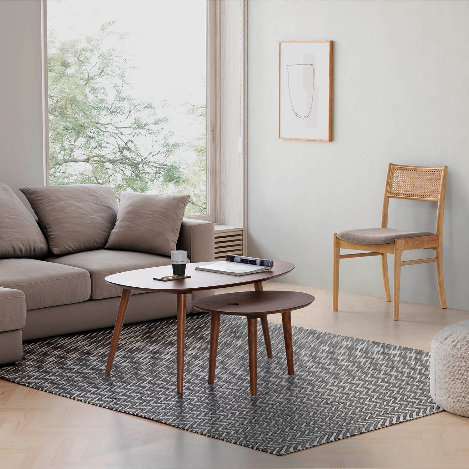 Set de 2 tables basses Eclipse couleur noyer, bois massif - 2