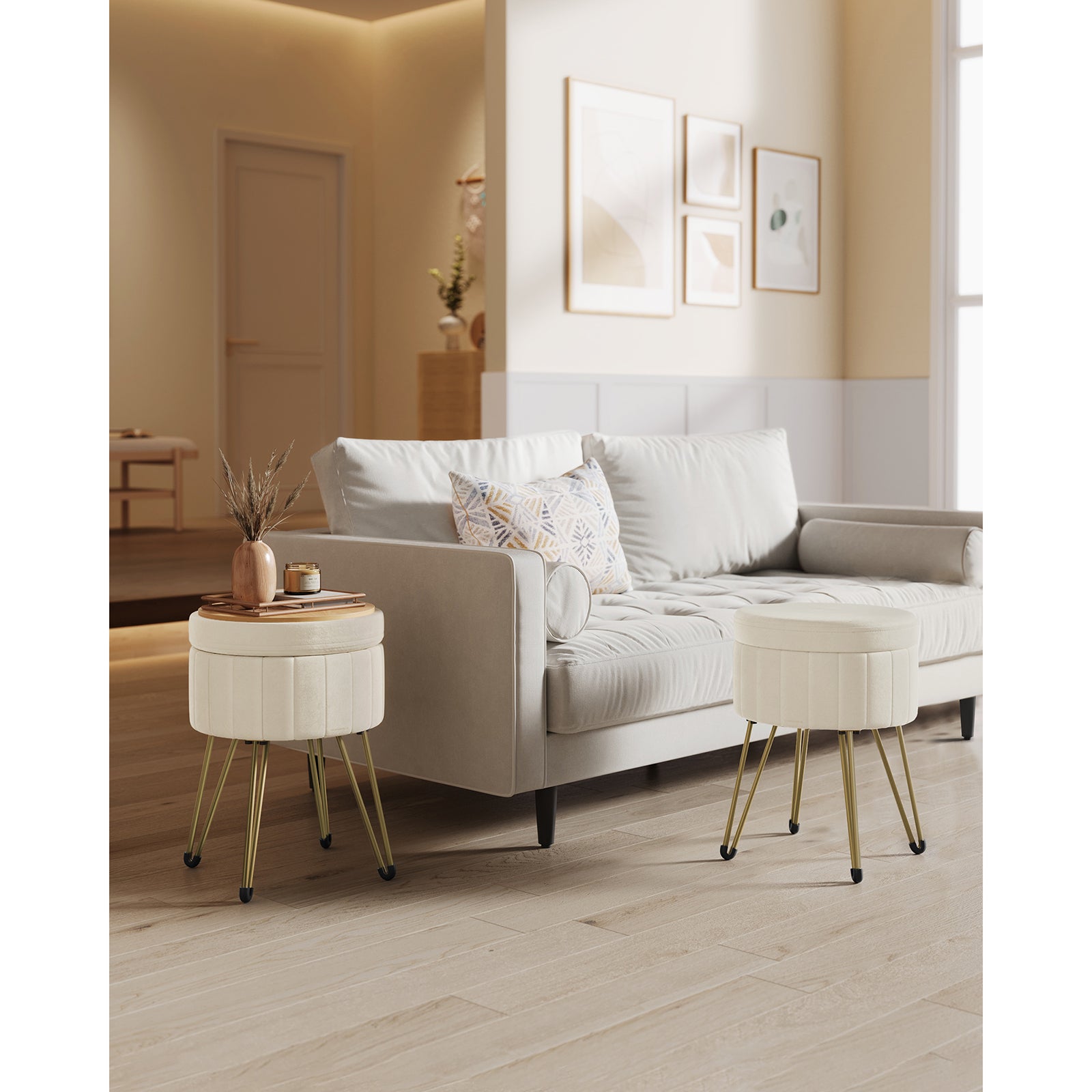 Pouf Contenitore In Velluto Beige, Imbottito E Pieghevole, Con Spazio Interno Per Coperte E Libri, 38x38 Cm, Elegante E Pratico