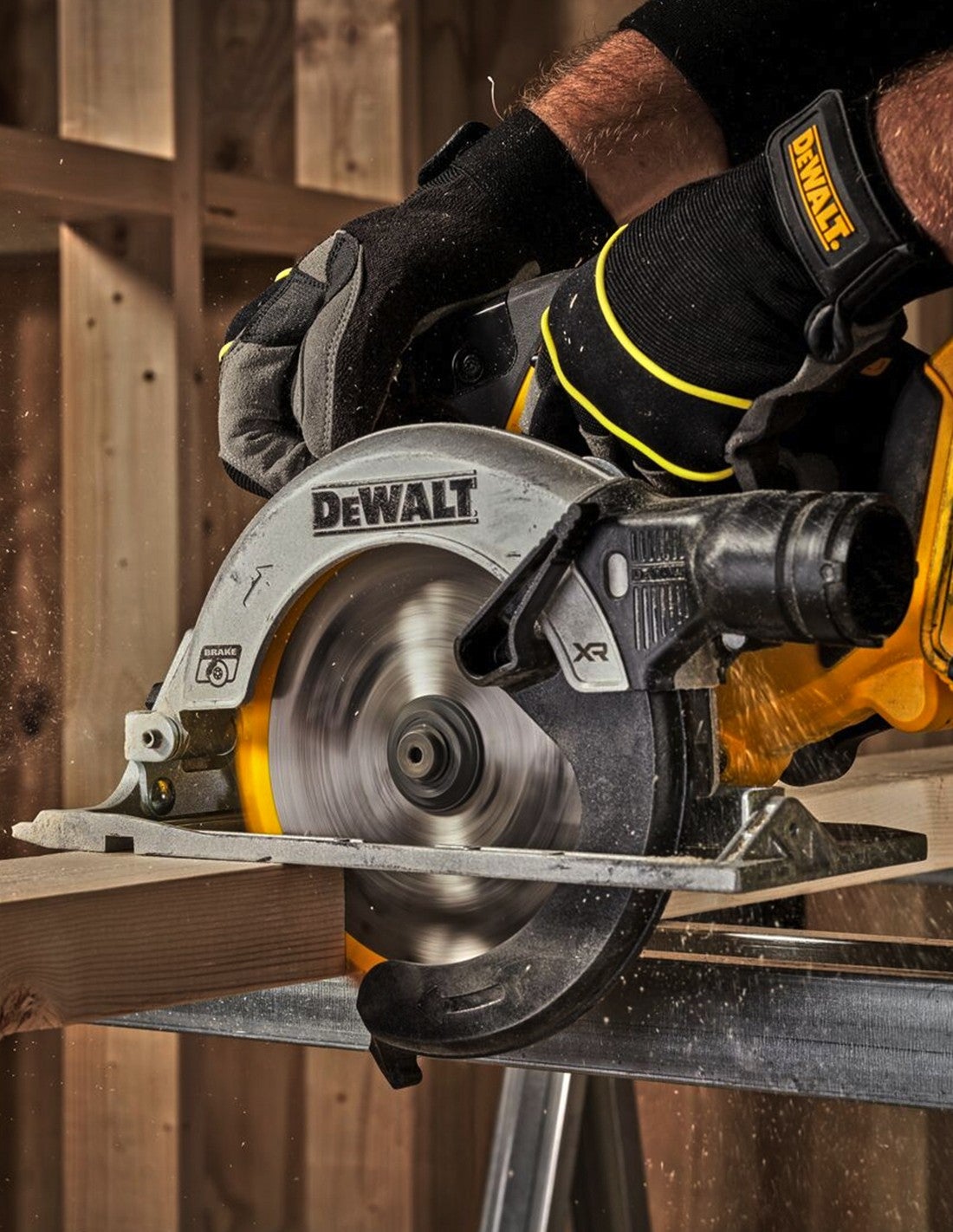 DEWALT. PILARKA TARCZ. 18V 165mm DCS565N - 5