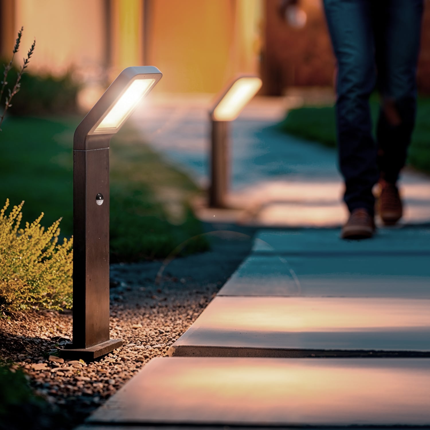 Ledkia - Lampioncino per Esterni LED 9.5W 50cm Alluminio con Sensore di Movimento Legacy, Nero, Alluminio,Vetro, IP44, 630.0lm Aluminium,Verre - 6