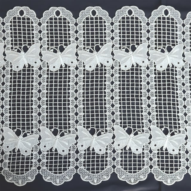 Brise bise papillons en macramé - Blanc - 120x120 cm - Polyester