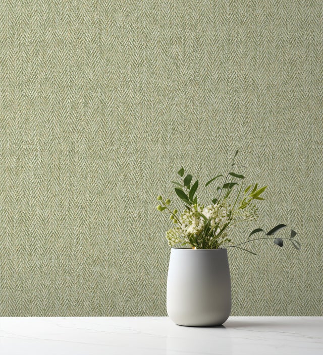 Papier peint chevrons micro-texturés, tons verts - Chevron Louis 683558 de GAULAN - Rouleaux de 10 m x 0,53 m